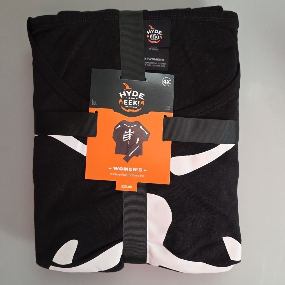 Hyde & Eek Women's Size Two Piece Skeleton Sleep Set Pajama Set‎ Black